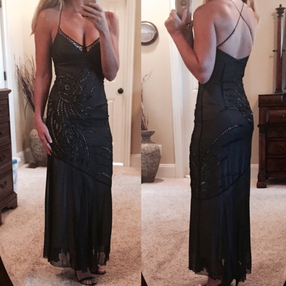 BCBGMaxAzria Dresses & Skirts - BCBGMaxAzria Formal Beaded Dress Gown Size 2